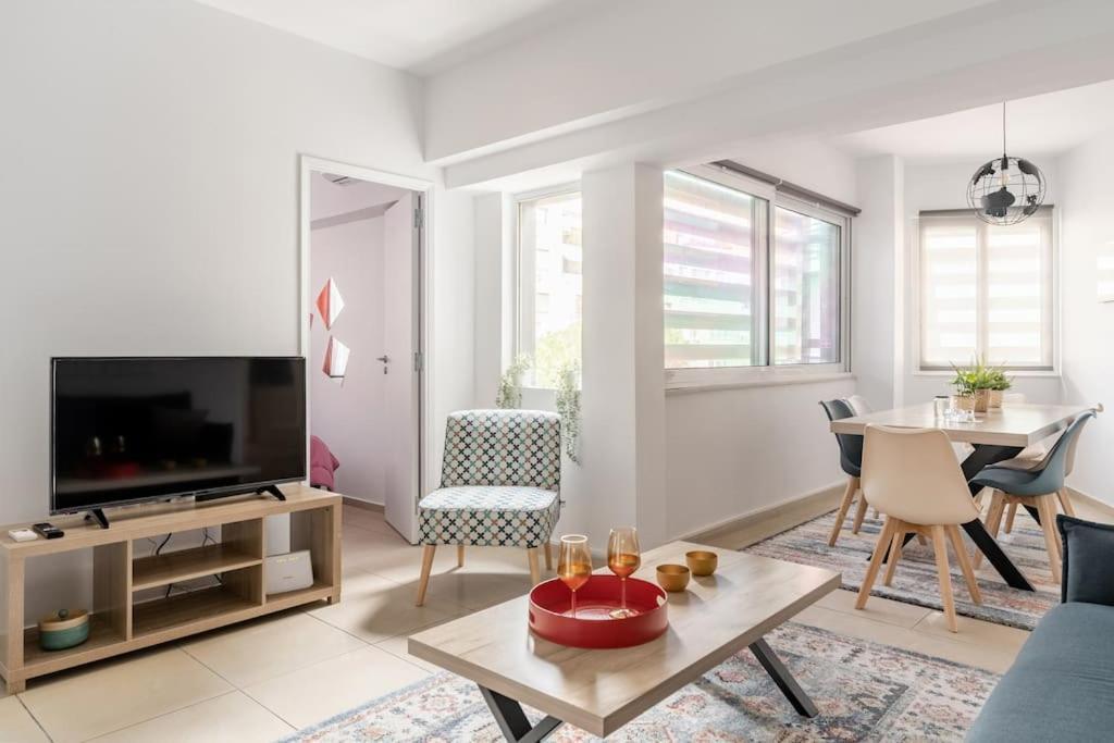 Brand New Bright Modern 6Bdr Apt-1Min To Acropolis Афины Экстерьер фото