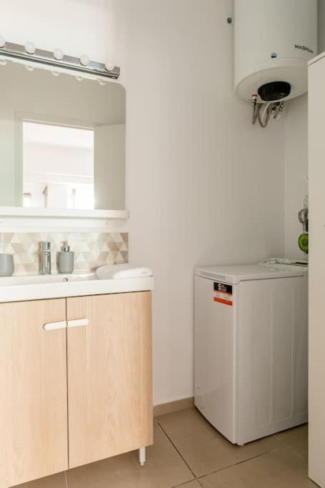Brand New Bright Modern 6Bdr Apt-1Min To Acropolis Афины Экстерьер фото